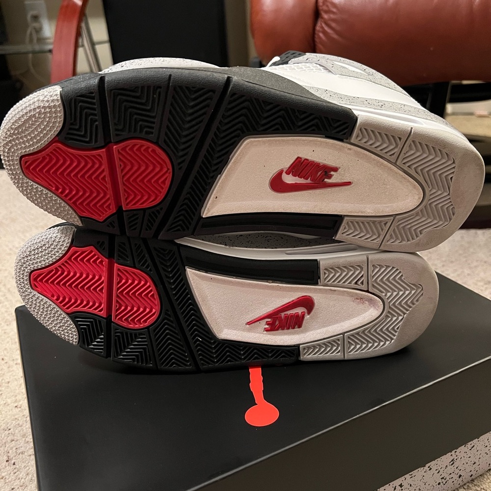 Jordan 4 Retro (2025) White Cement 
Worn 3x - Picture 10 of 11